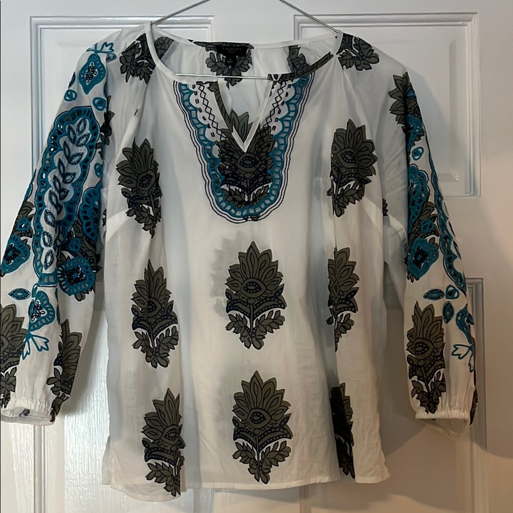 Talbots Embroidered White and Blue Women's Top